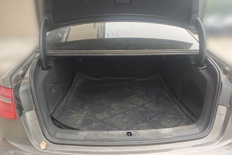 Used Audi A6L 2012 TFSI Standard Model Trunk