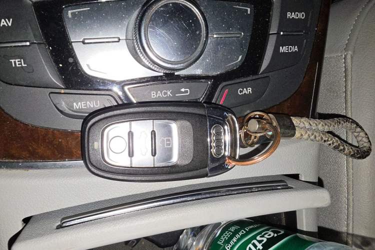 Used Audi A6L 2012 30 FSI Comfort Model Vehicle Key