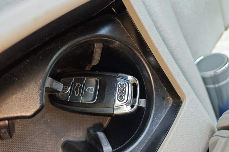 Used Audi A6L 2012 TFSI Standard Model Vehicle Key