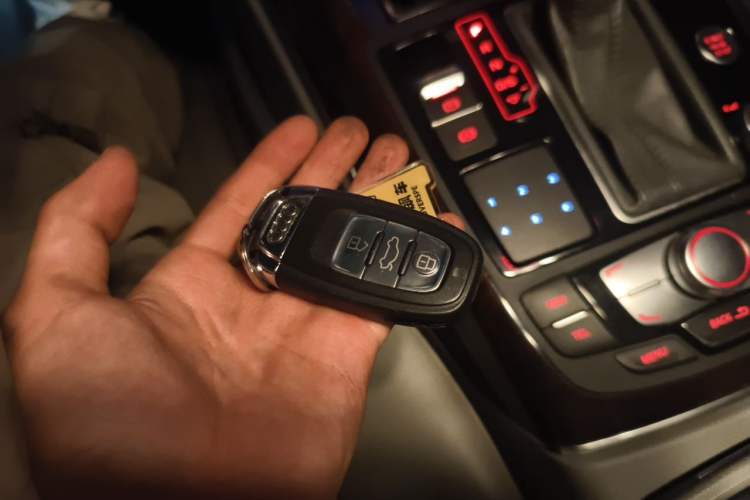 Used Audi A6L 2012 30 FSI Luxury Model Vehicle Key