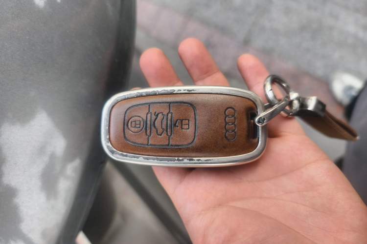 Used Audi A6L 2012 30 FSI Comfort Model Vehicle Key