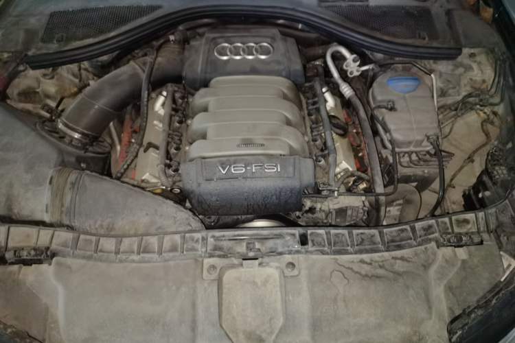 Used Audi A6L 2012 35 FSI Luxury Model Engine Bay