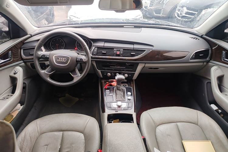 Used Audi A6L 2012 30 FSI Technology Edition Center Console