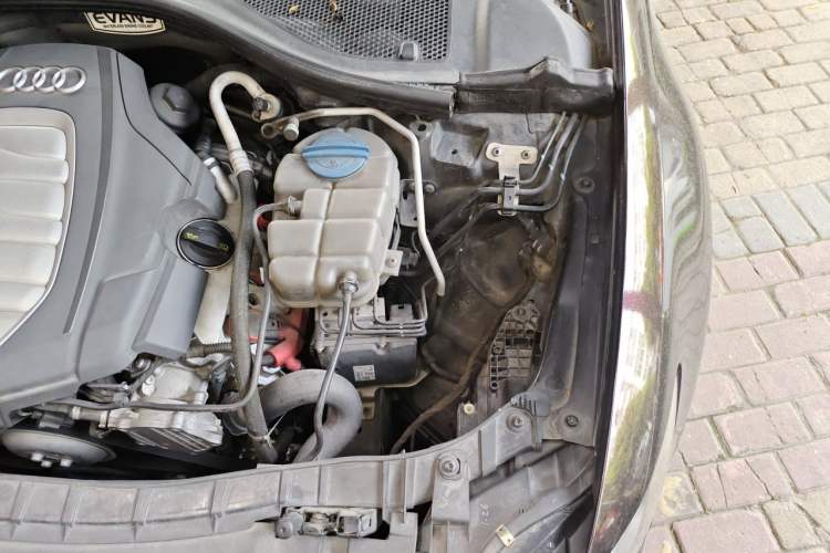 Used Audi A6L 2012 30 FSI Comfort Model Engine Bay Left