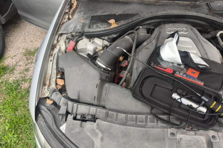 Used Audi A6L 2012 30 FSI Comfort Model Engine Bay Right