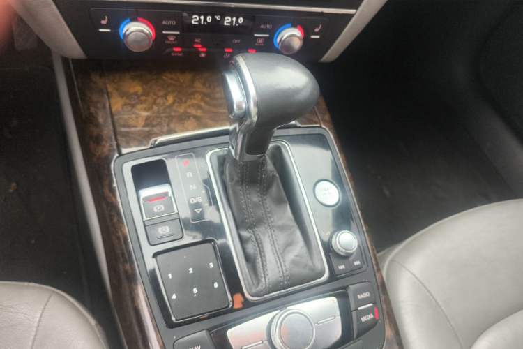 Used Audi A6L 2012 30 FSI Comfort Model Gear Lever