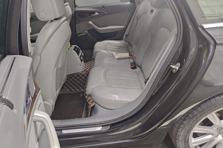 Used Audi A6L 2012 50 TFSI quattro Luxury Model Left Rear Seat