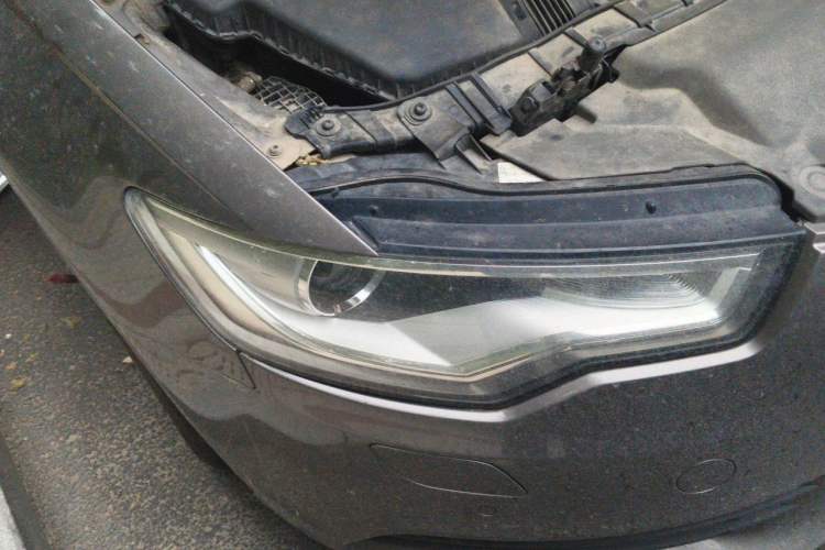 Used Audi A6L 2012 TFSI Standard Model Right Front Headlight