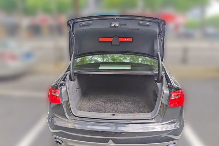 Used Audi A6L 2012 50 TFSI quattro Luxury Model Trunk