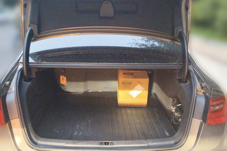 Used Audi A6L 2012 TFSI Standard Model Trunk