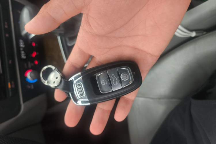 Used Audi A6L 2012 30 FSI Comfort Model Vehicle Key