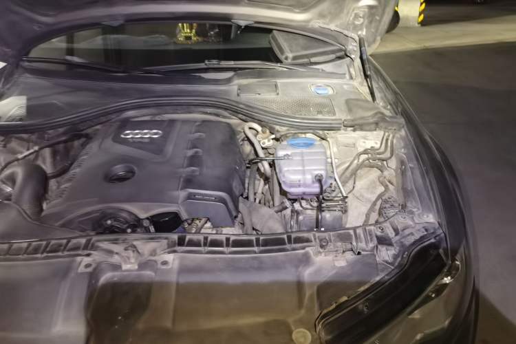 Used Audi A6L 2012 TFSI Standard Model Engine Bay Left