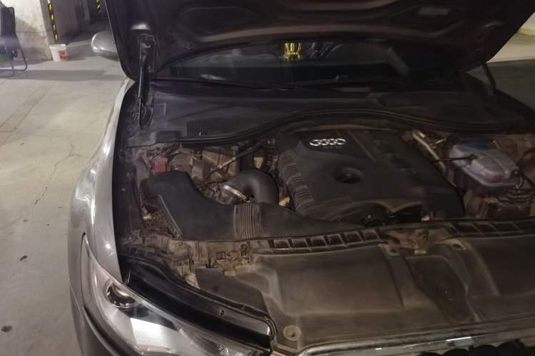 Used Audi A6L 2012 TFSI Standard Model Engine Bay Right