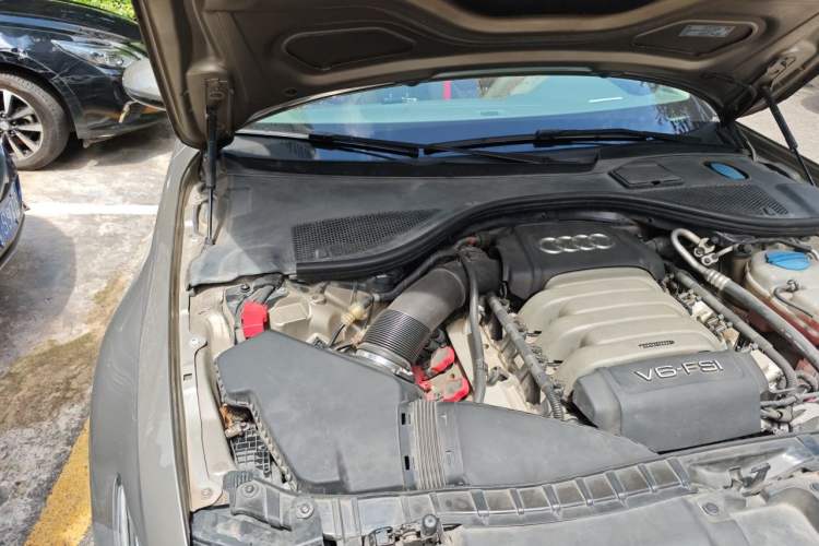 Used Audi A6L 2012 35 FSI Comfort Model Engine Bay Right