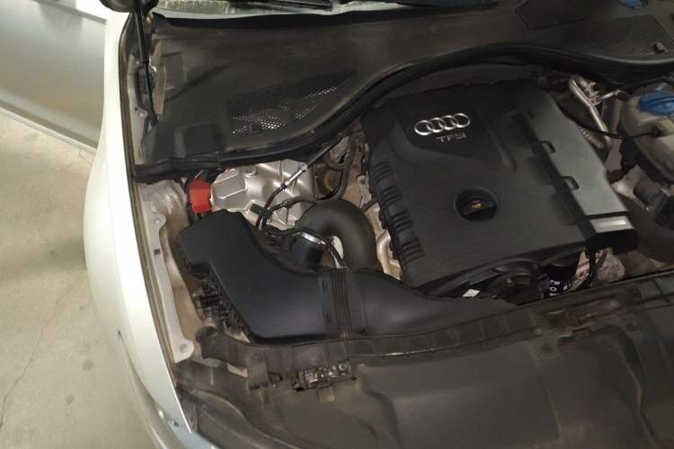 Used Audi A6L 2012 TFSI Standard Model Engine Bay Right