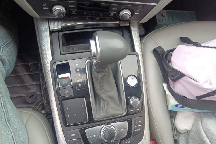 Used Audi A6L 2012 30 FSI Comfort Model Gear Lever