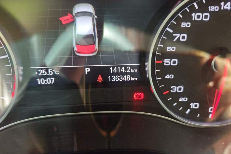 Used Audi A6L 2012 35 FSI Comfort Model Odometer Close Up