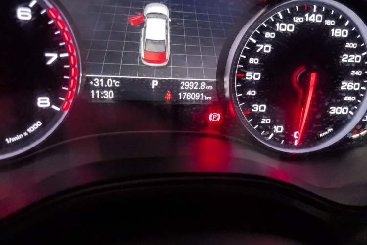 Used Audi A6L 2012 TFSI Comfort Model Odometer Close Up