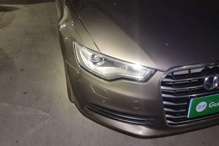 Used Audi A6L 2012 TFSI Standard Model Right Front Headlight
