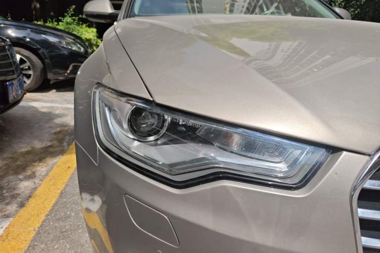 Used Audi A6L 2012 35 FSI Comfort Model Right Front Headlight