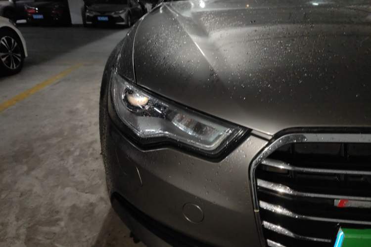 Used Audi A6L 2012 TFSI Standard Model Right Front Headlight