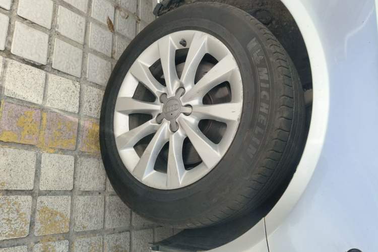 Used Audi A6L 2012 TFSI Comfort Model Right Front Wheel Hub