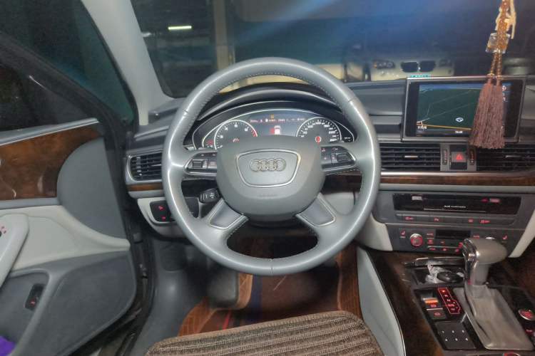 Used Audi A6L 2012 30 FSI Comfort Model Steering Wheel