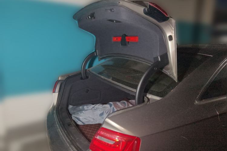Used Audi A6L 2012 30 FSI Comfort Model Trunk