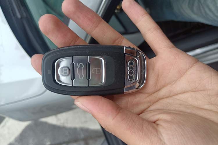 Used Audi A6L 2012 30 FSI Comfort Model Vehicle Key