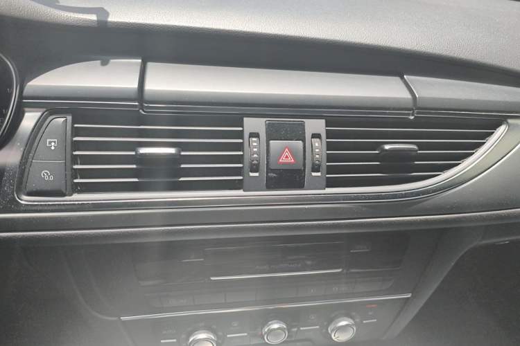 Used Audi A6L 2012 TFSI Manual Base Model Audio And AC Panel