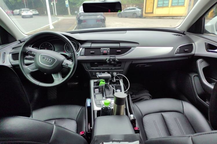 Used Audi A6L 2012 TFSI Comfort Model Center Console