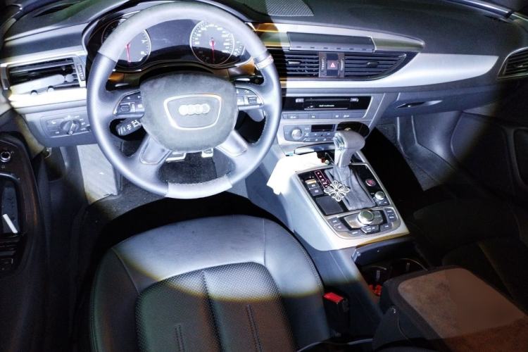 Used Audi A6L 2012 TFSI Standard Model Center Console
