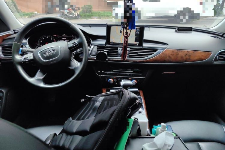 Used Audi A6L 2012 30 FSI Comfort Model Center Console
