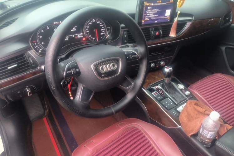 Used Audi A6L 2012 TFSI Comfort Model Center Console