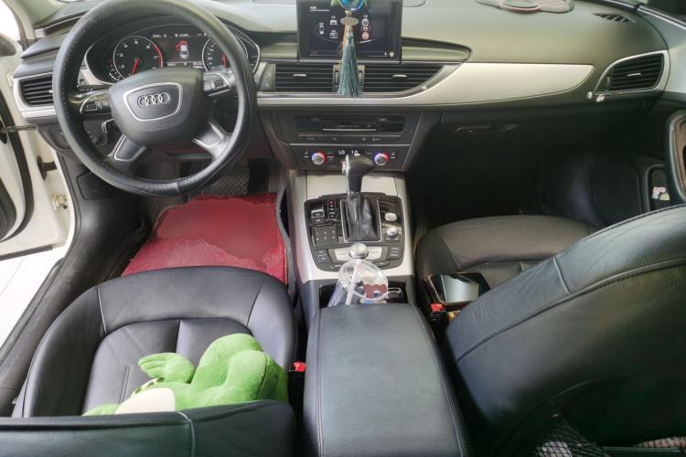 Used Audi A6L 2012 TFSI Comfort Model Center Console
