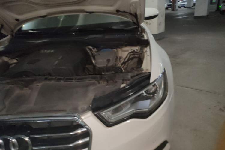 Used Audi A6L 2012 TFSI Standard Model Engine Bay Left