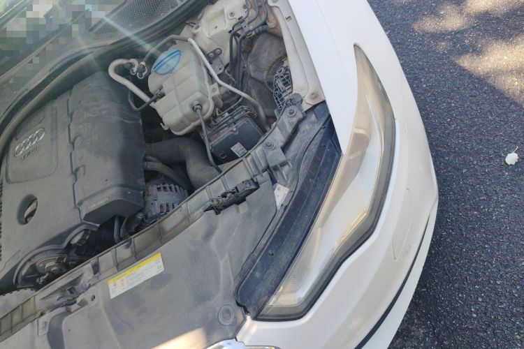 Used Audi A6L 2012 TFSI Standard Model Engine Bay Left