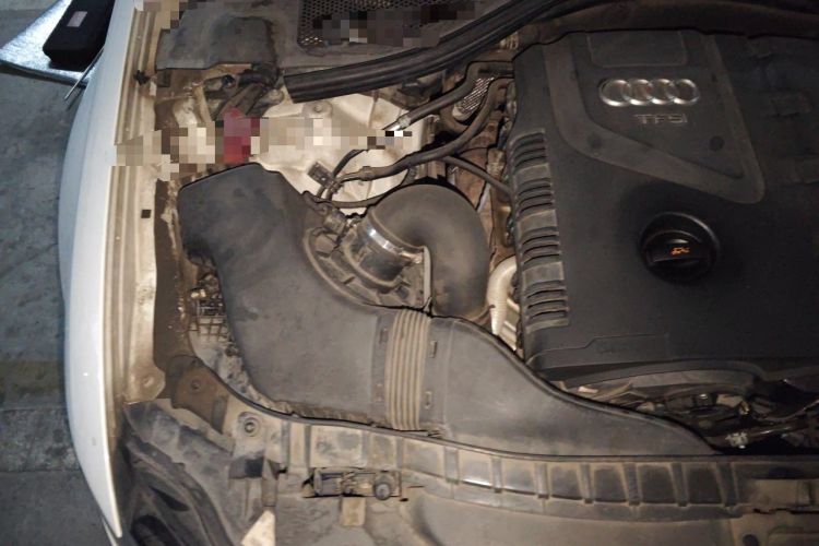 Used Audi A6L 2012 TFSI Standard Model Engine Bay Right