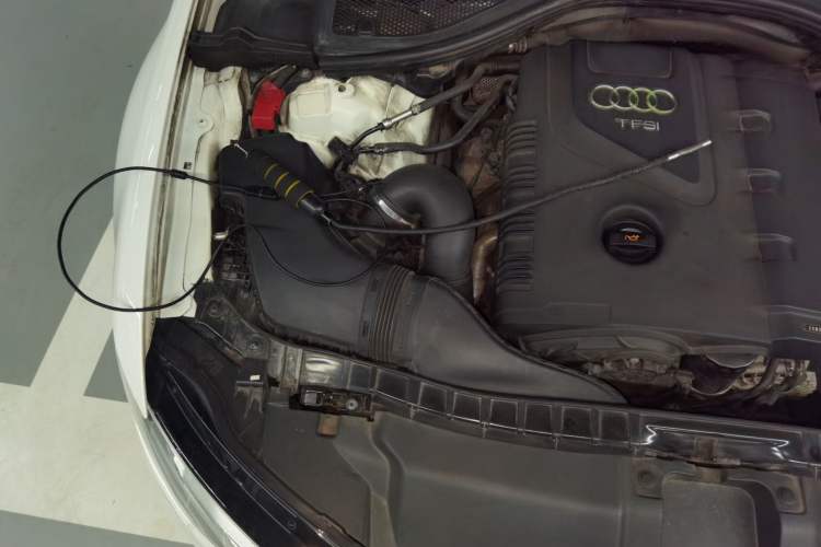 Used Audi A6L 2012 TFSI Standard Model Engine Bay Right