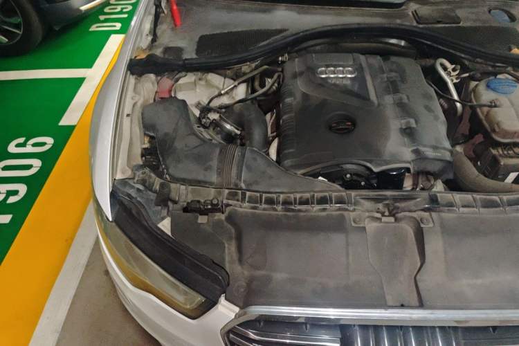 Used Audi A6L 2012 TFSI Standard Model Engine Bay Right