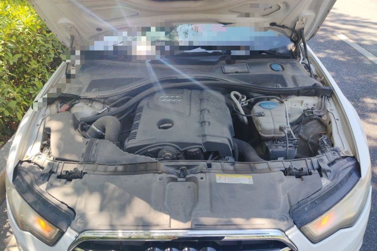 Used Audi A6L 2012 TFSI Standard Model Engine Bay