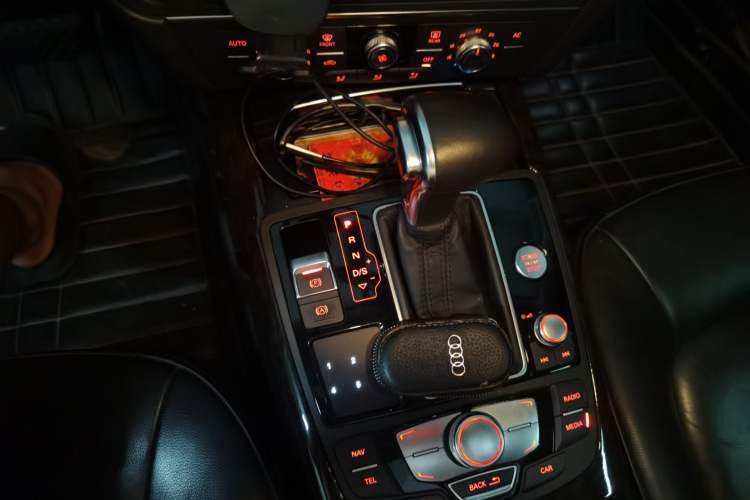 Used Audi A6L 2012 TFSI Standard Model Gear Lever