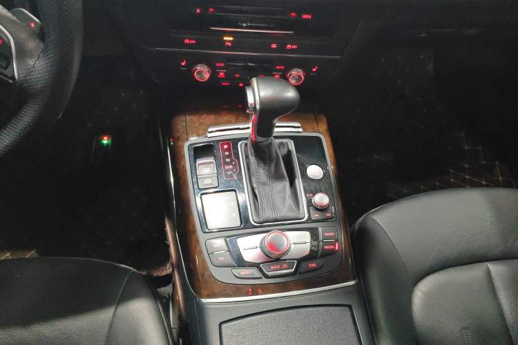 Used Audi A6L 2012 30 FSI Comfort Model Gear Lever