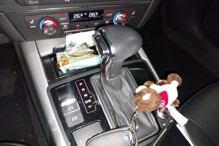 Used Audi A6L 2012 TFSI Comfort Model Gear Lever