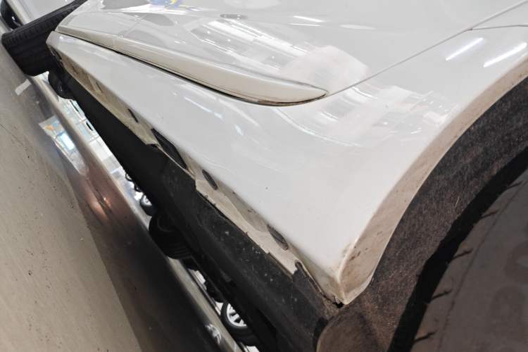 Used Audi A6L 2012 30 FSI Comfort Model Left Side Sill