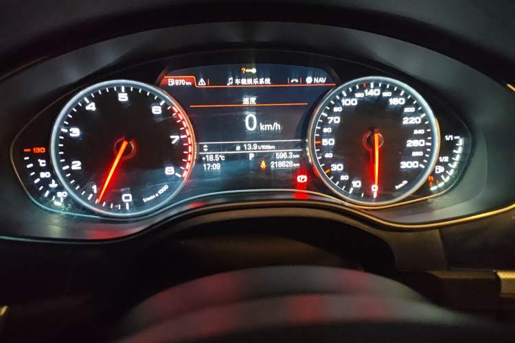 Used Audi A6L 2012 TFSI Standard Model Odometer Close Up