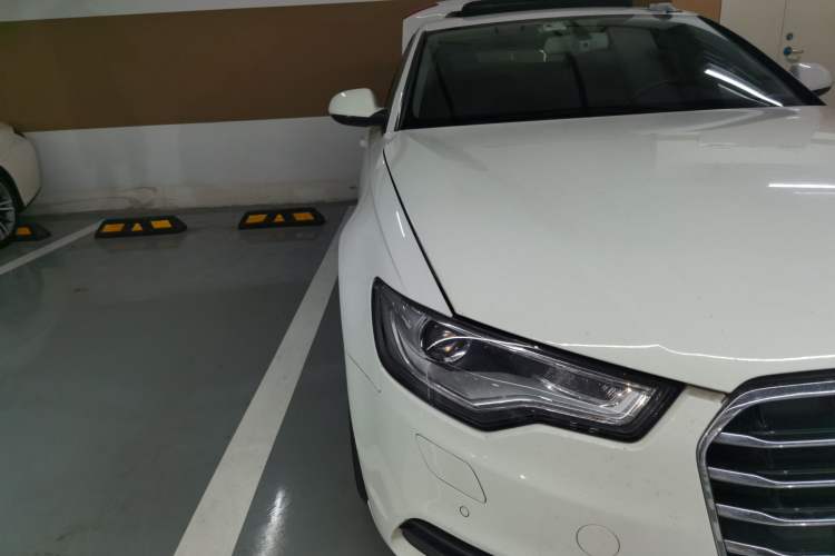 Used Audi A6L 2012 TFSI Standard Model Right Front Headlight