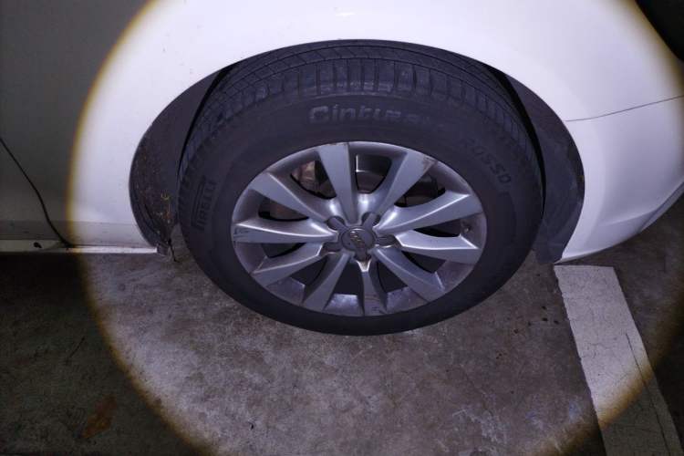 Used Audi A6L 2012 TFSI Comfort Model Right Front Wheel Hub