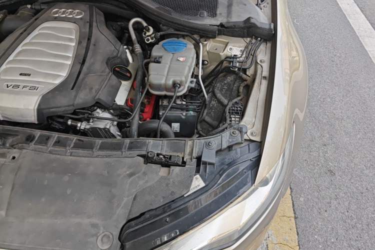 Used Audi A6L 2012 30 FSI Comfort Model Engine Bay Left