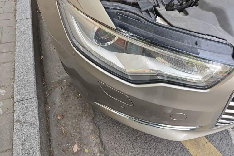 Used Audi A6L 2012 30 FSI Comfort Model Right Front Headlight